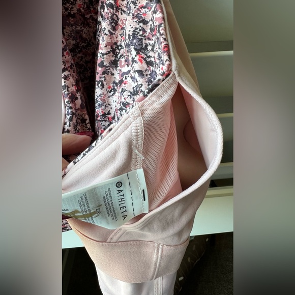 Athleta - NWT - 2X - Conscious Crop - Sports Bra - Multi Color - Removable Pads - Picture 11 of 11